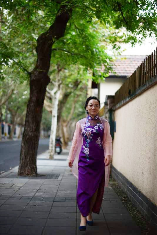 精品绣花旗袍  QXY033