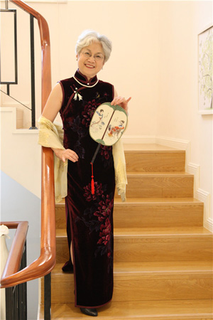 精品绣花旗袍  QXY029