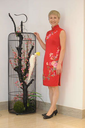 精品绣花旗袍  QXY037