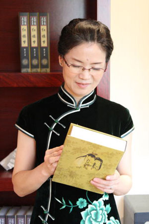 精品绣花旗袍  QXY003